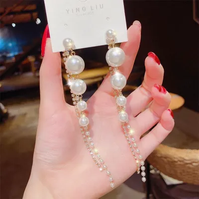 Fashionable Long Tassel Pearl Crystal Earrings